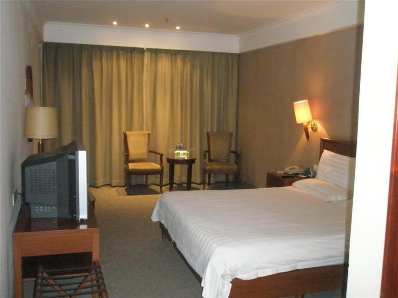Greentree Inn Dongguan Houjie Business Hotel Quarto foto